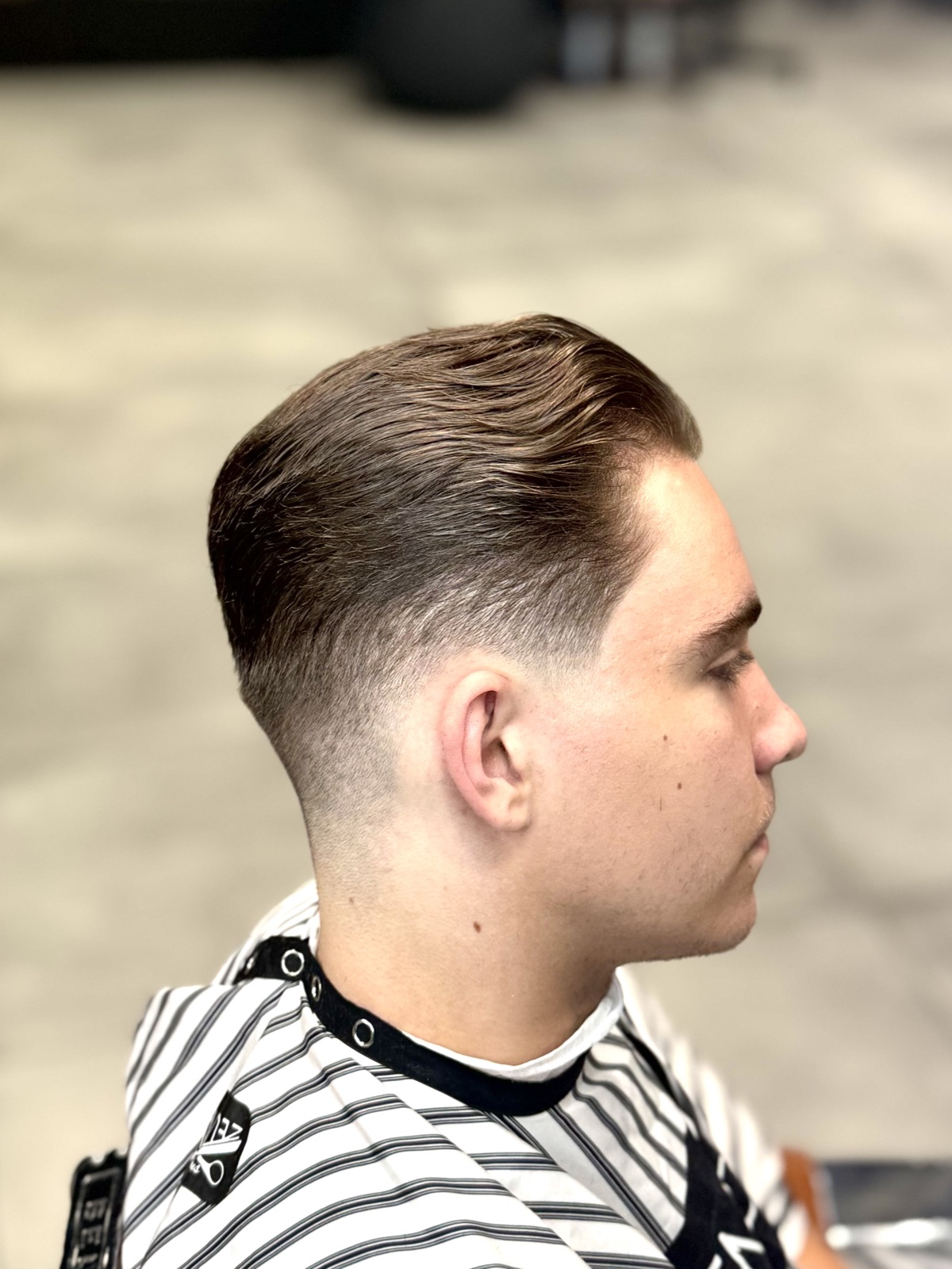 Classic taper with a scissor-styled top